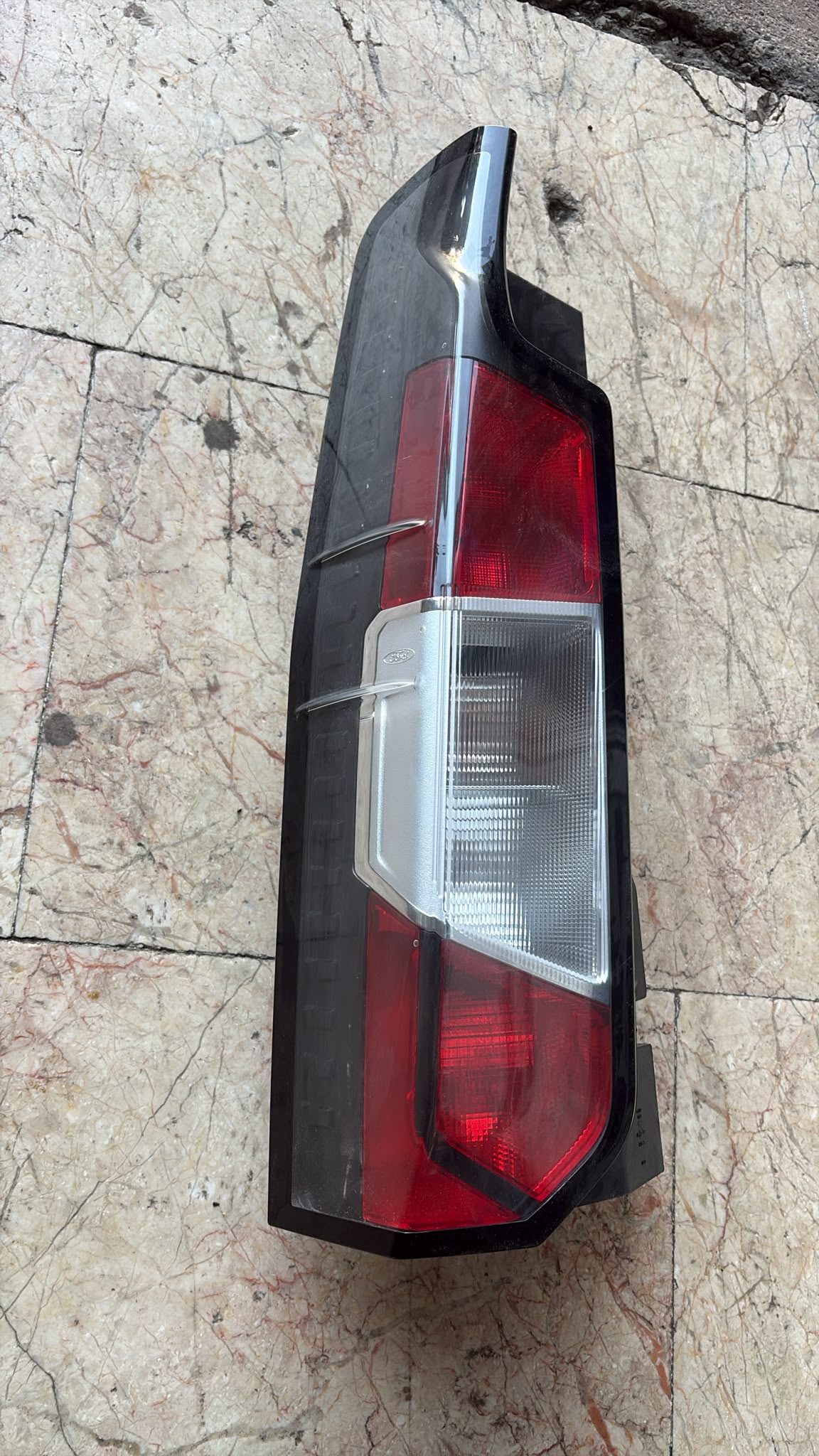 Tourneo Courier (2023 ve sonrası V769 kasa) Arka Stop