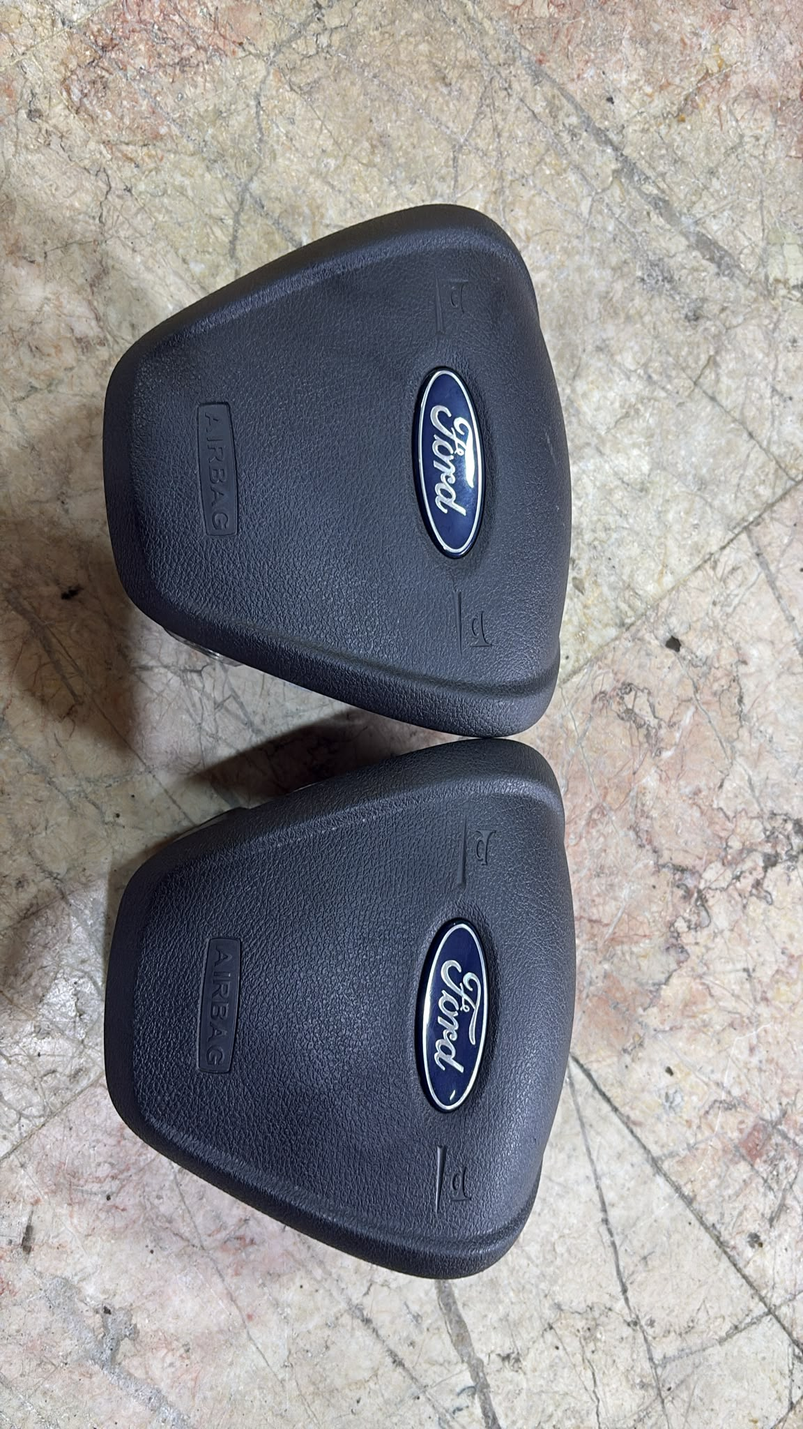 Ford coruier Airbeg